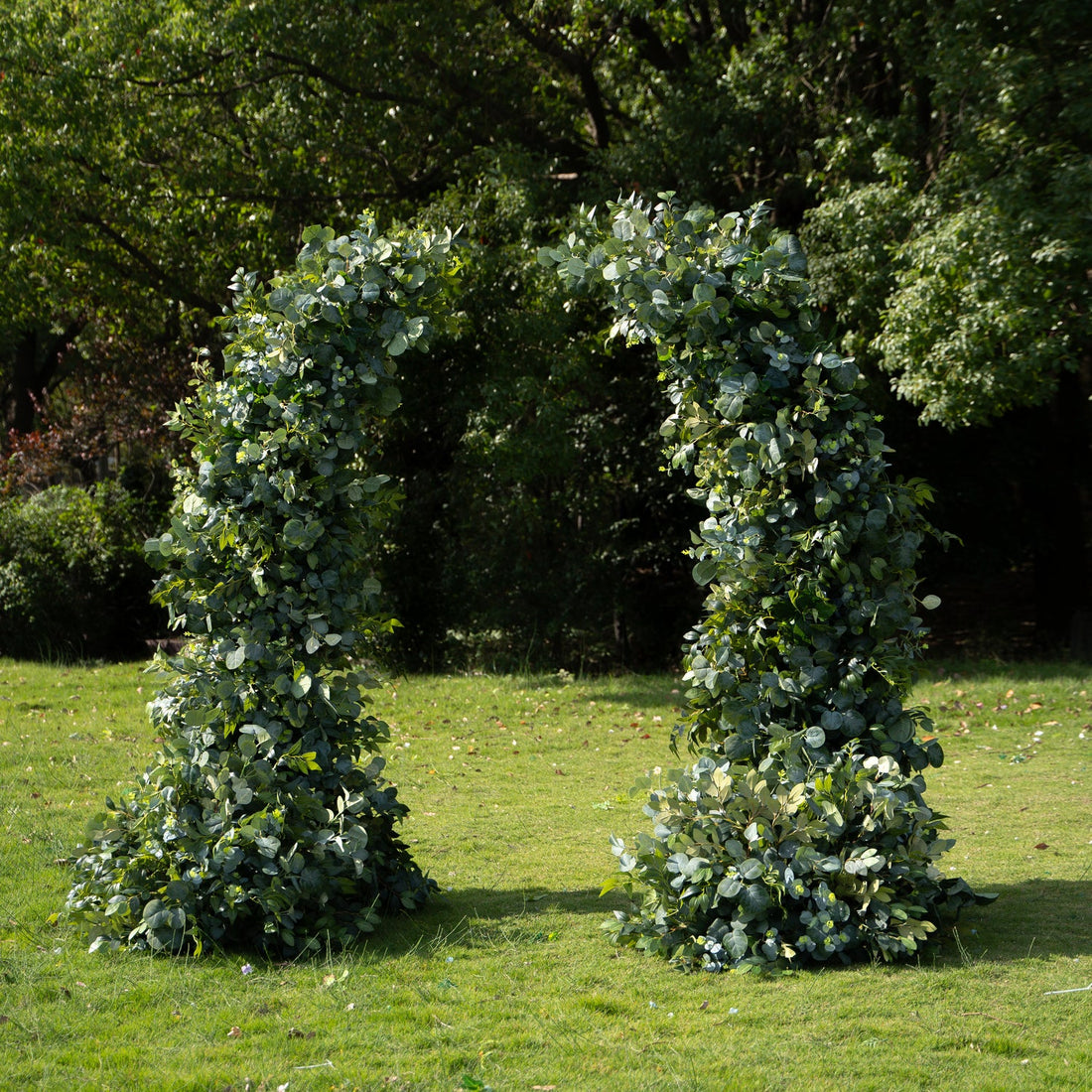 TOTEN AR008 Ivory Shape Artificial Floral Arch for Wedding&Events to Decoration